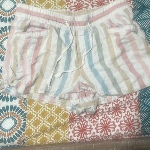 Cute beach shorts from gap